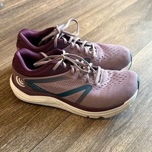 Women's Purple Topo Shoes